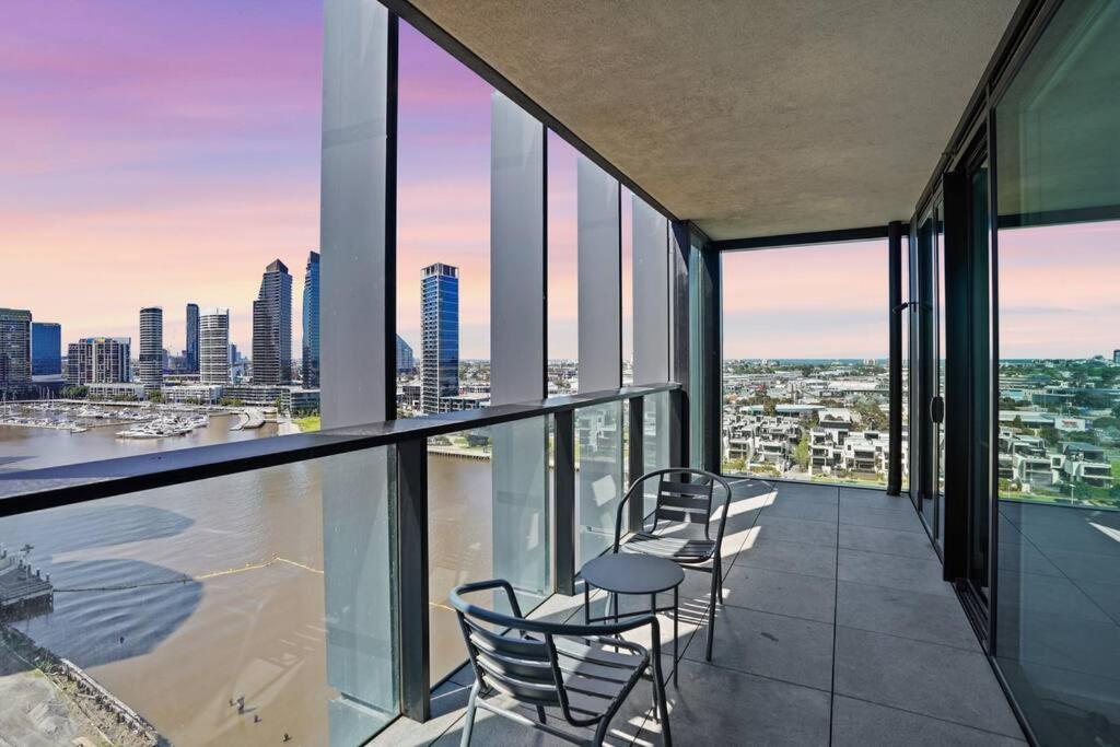 Apartment Absolute Bay View Waterfront Getaway Apt 2b2b1c *