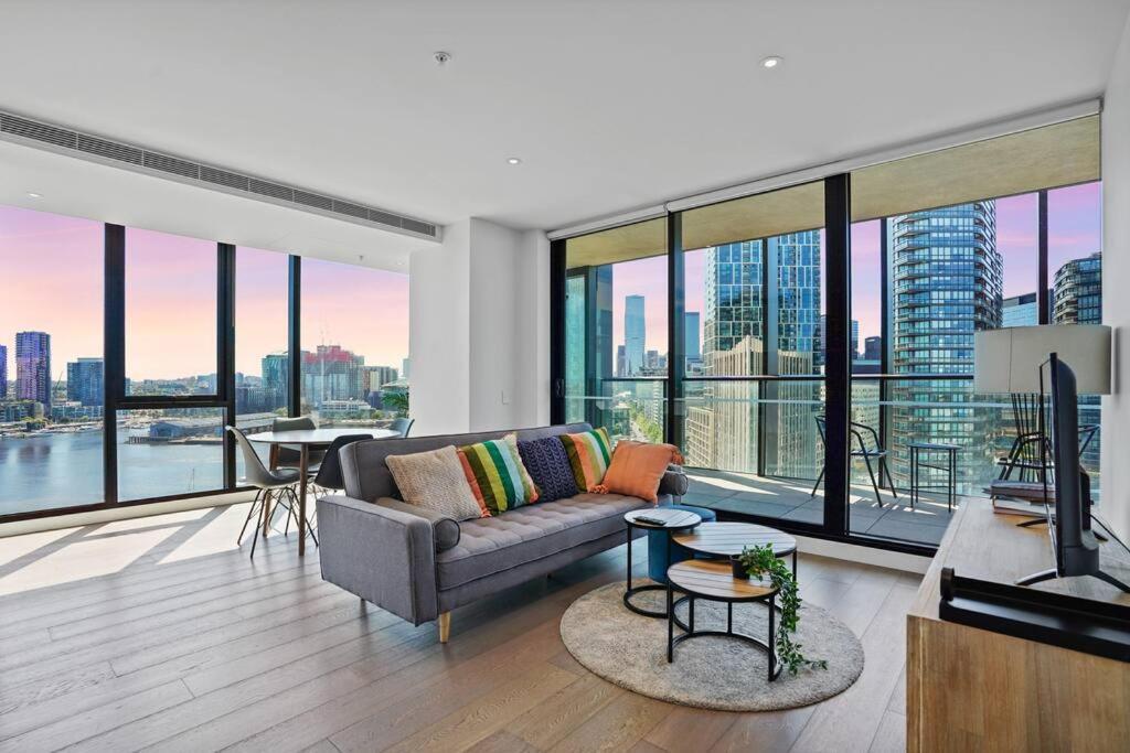 Apartment Absolute Bay View Waterfront Getaway Apt 2b2b1c *