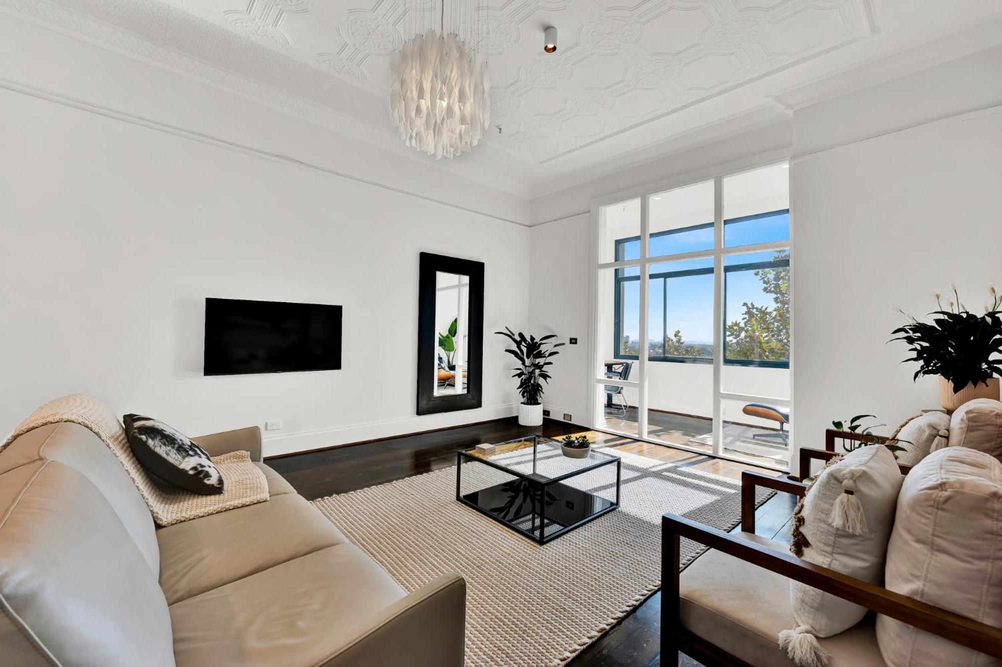 Apartment Paris End Of St Kilda