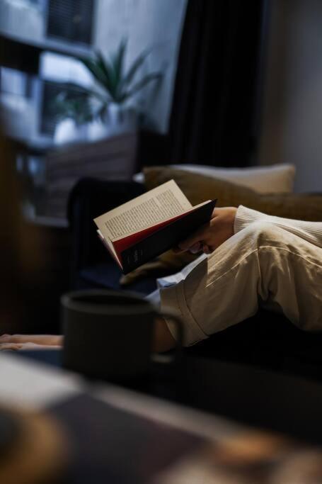 Peaceful City Escape - Revel & Hide Melbourne