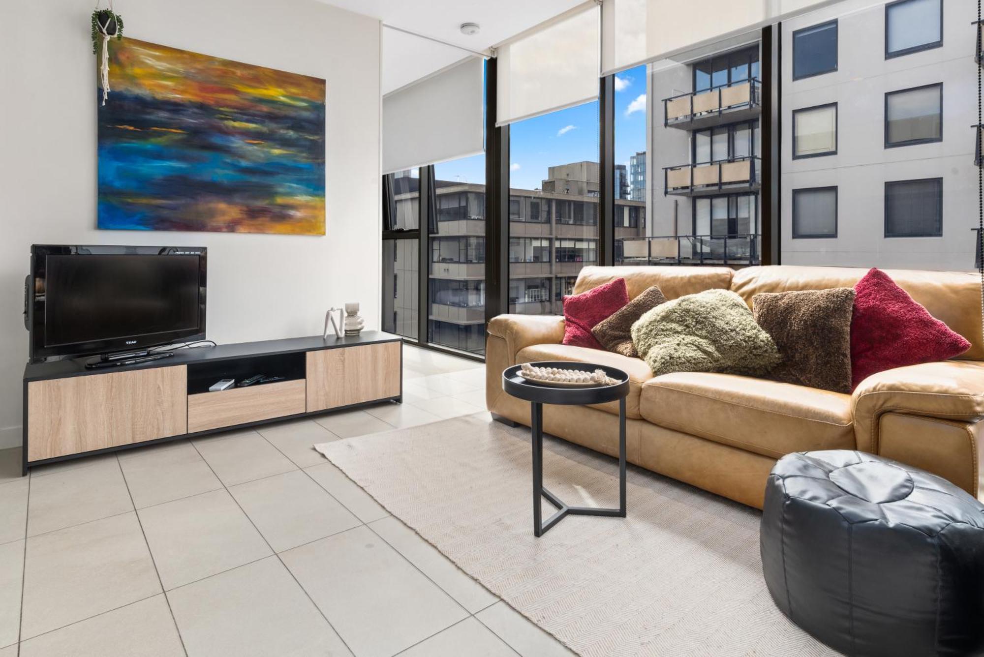 Escape To - Stylish 1 Bedroom-gym - Aircon -balcony