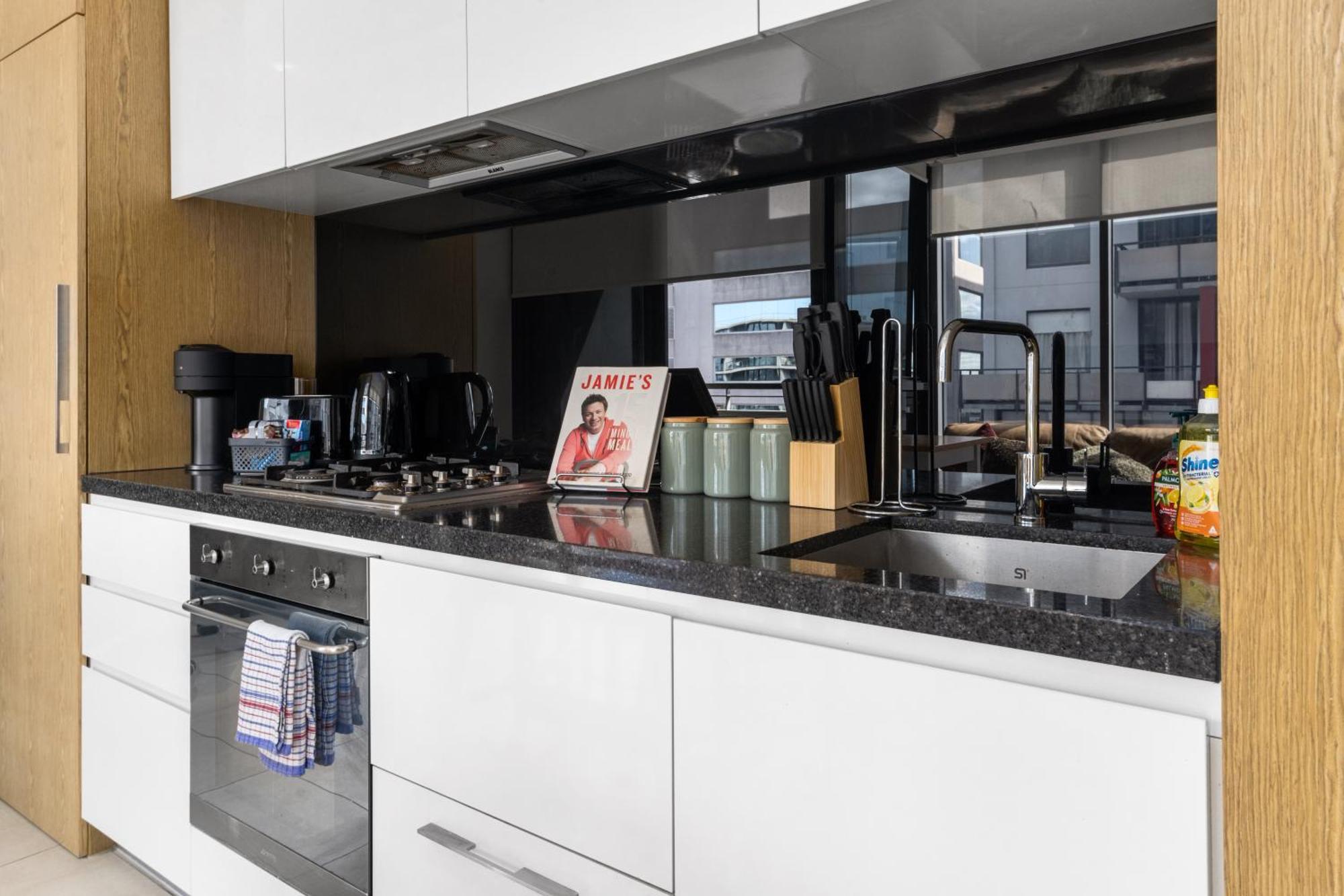 Apartment Escape To - Stylish 1 Bedroom-gym - Aircon -balcony Melbourne