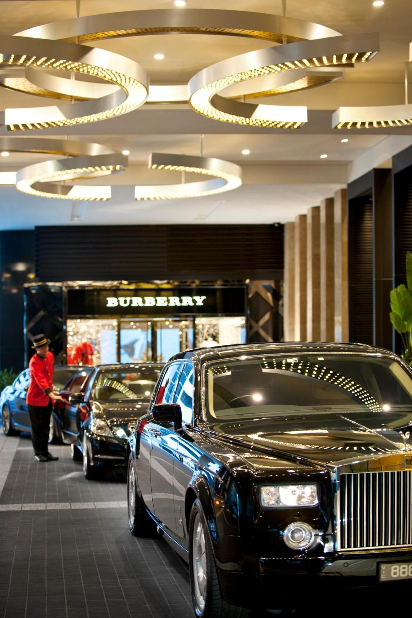 Crown Towers Hotel 5*