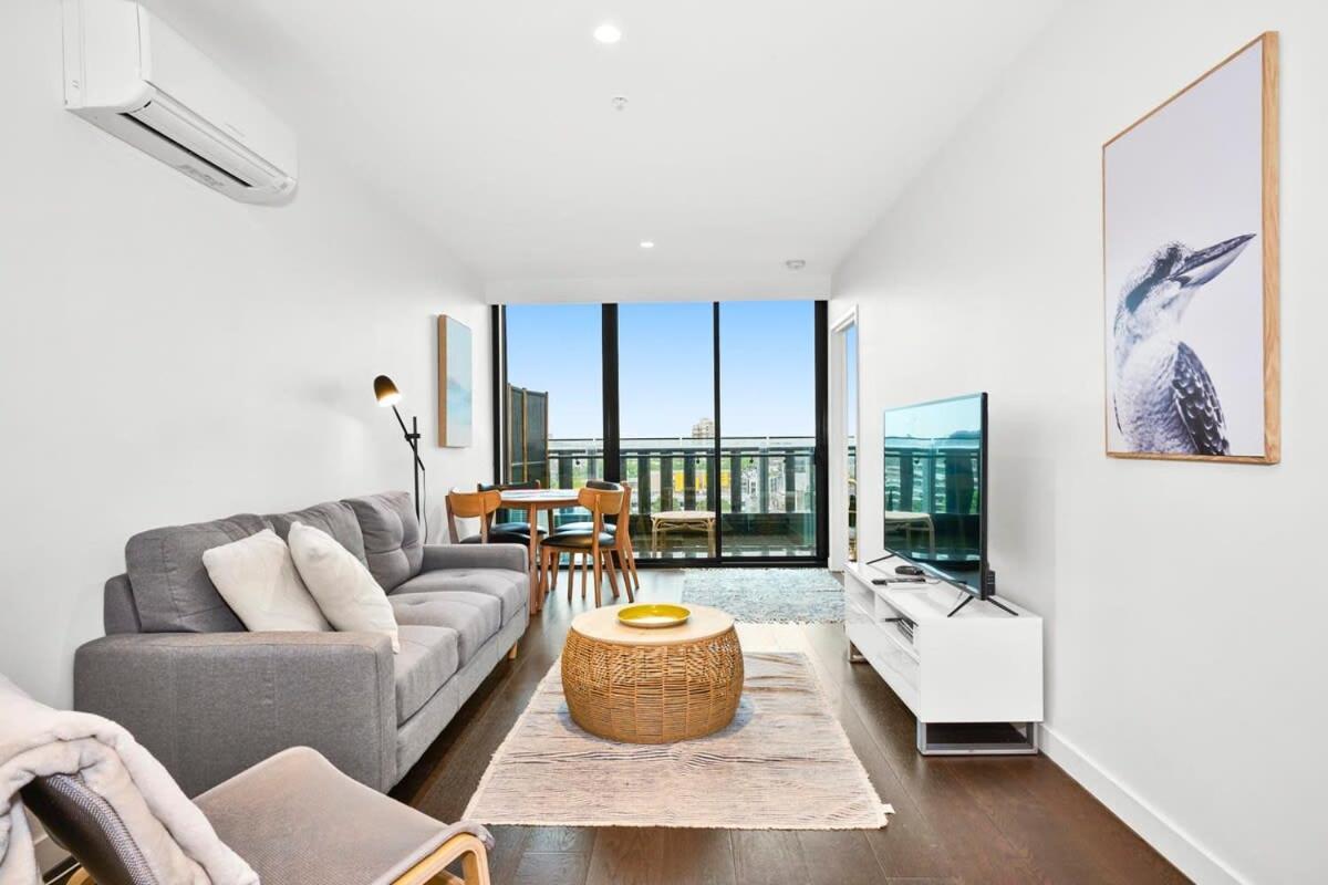 Apartment Cityscape Family Oasis 2br With Parking *