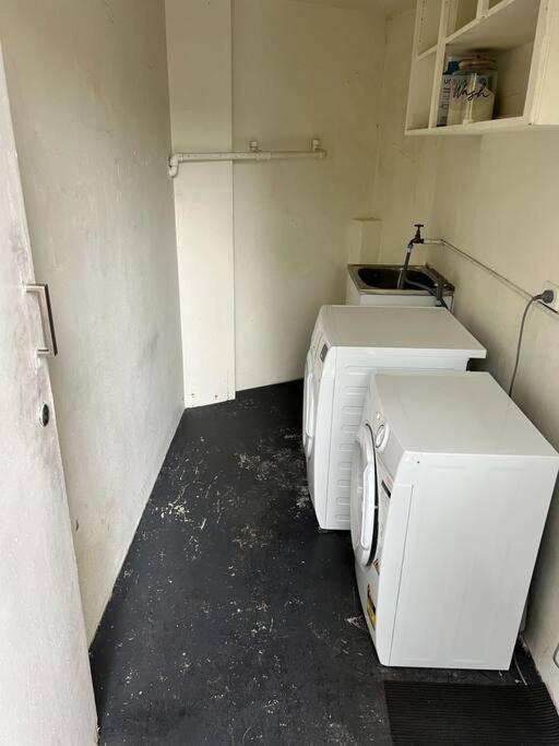 Stunning Cosy 1br In Heart Of Elwood *