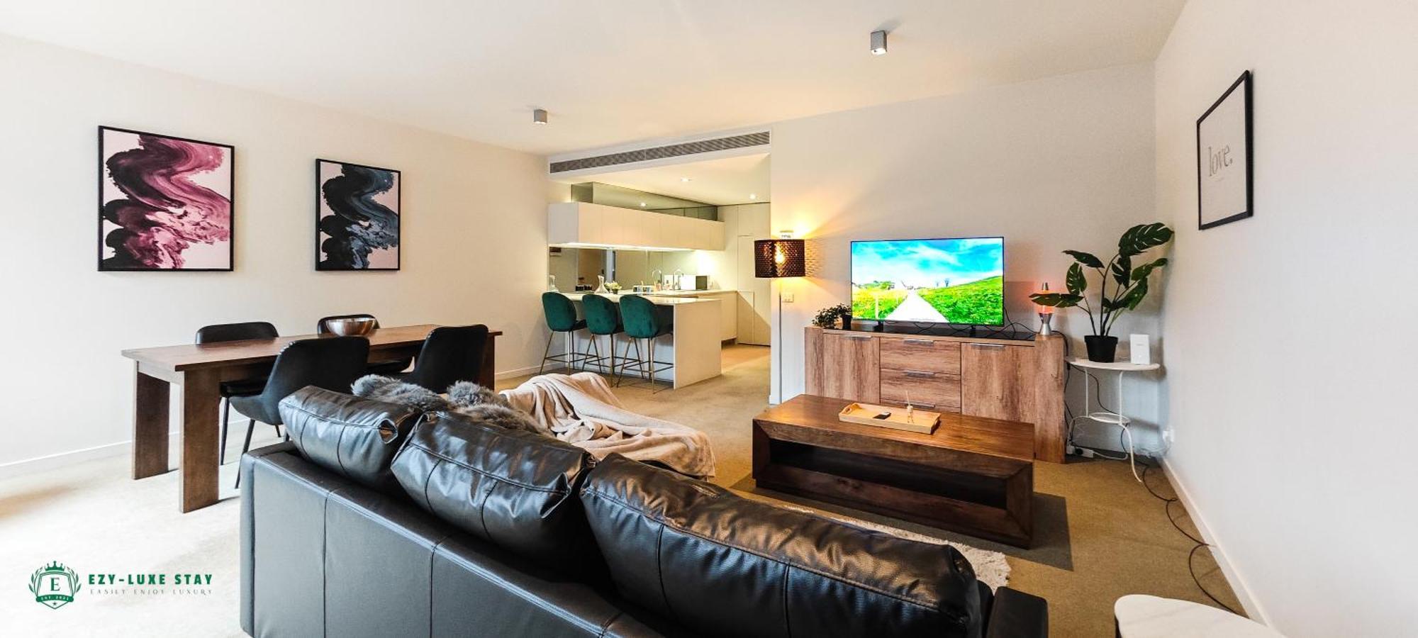 Heart Of Mel East Afl Season Start Apartment