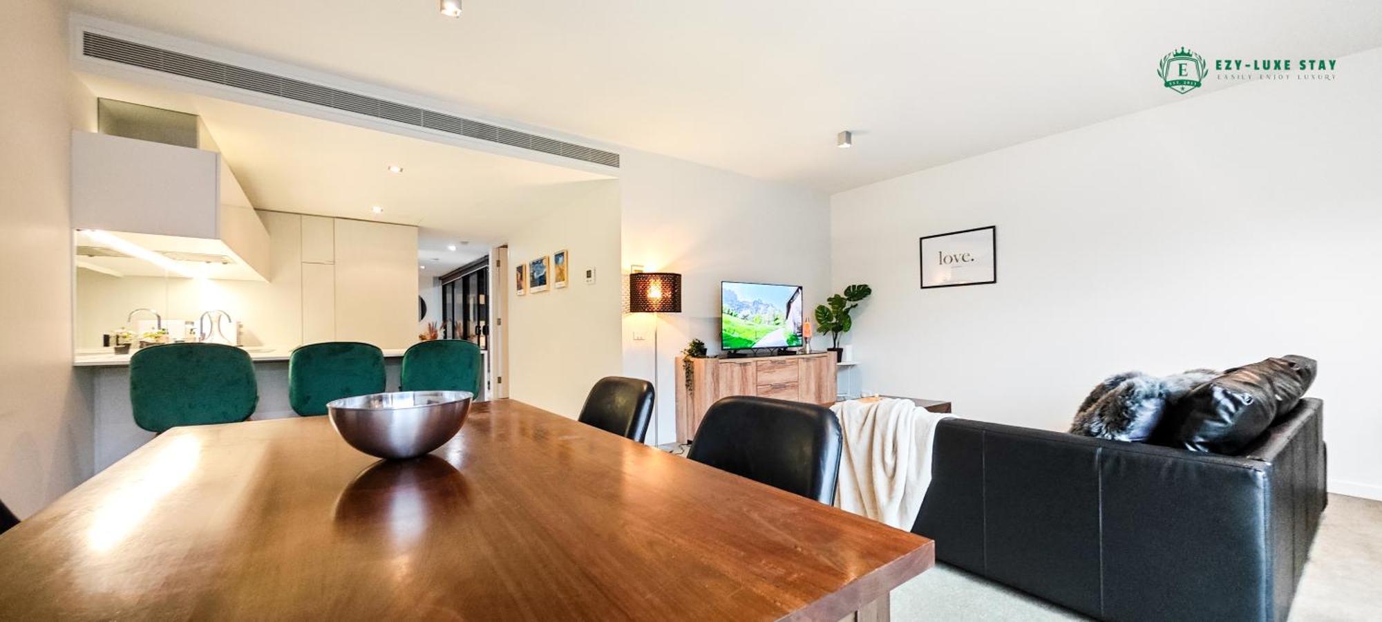 Heart Of Mel East Afl Season Start Apartment *