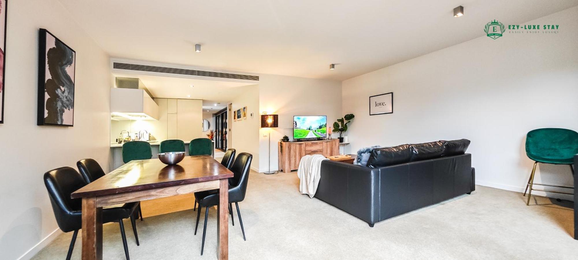 Heart Of Mel East Afl Season Start Apartment *