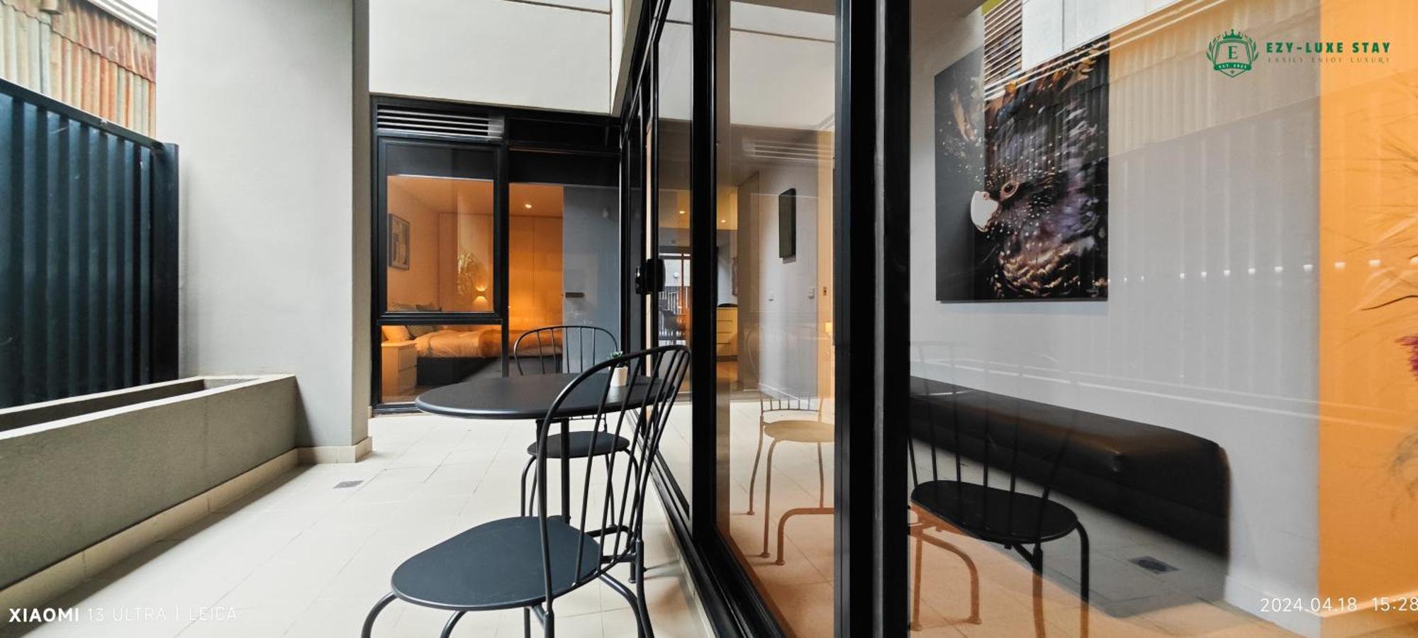 Apartment Heart Of Mel East Afl Season Start