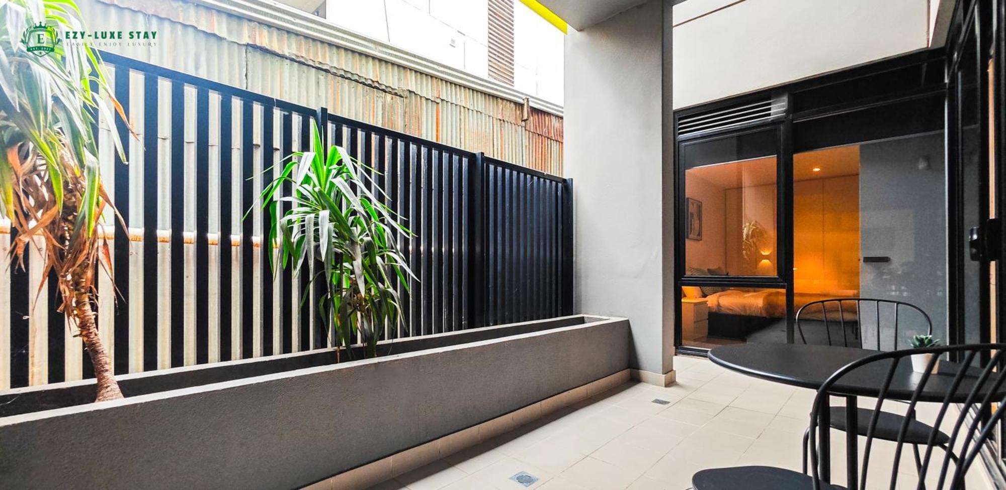 Heart Of Mel East Afl Season Start Apartment Melbourne