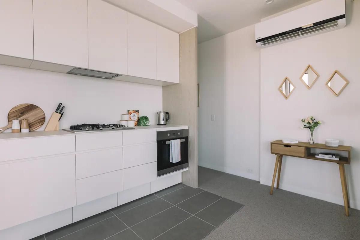 Premier Harbour View & Parking Near Marvel Stadium Apartment *