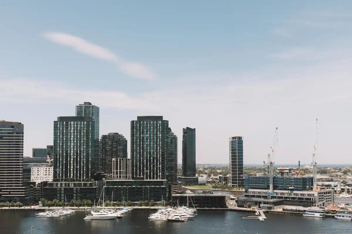 Premier Harbour View & Parking Near Marvel Stadium * Melbourne