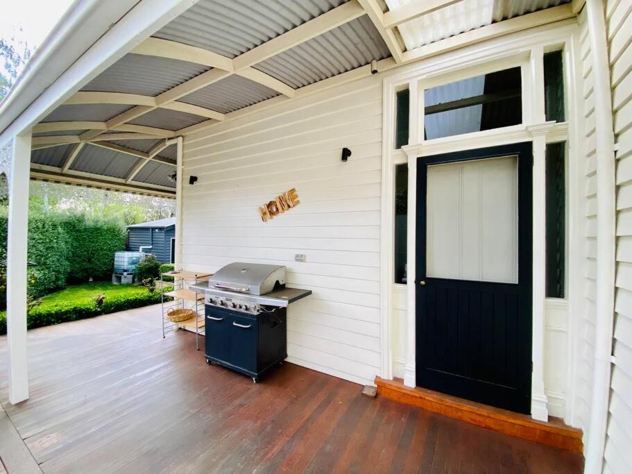 Camberwell's Lyrical Vintage Abode Melbourne