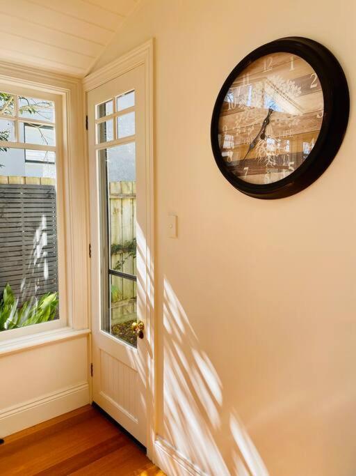 Camberwell's Lyrical Vintage Abode Holiday home *