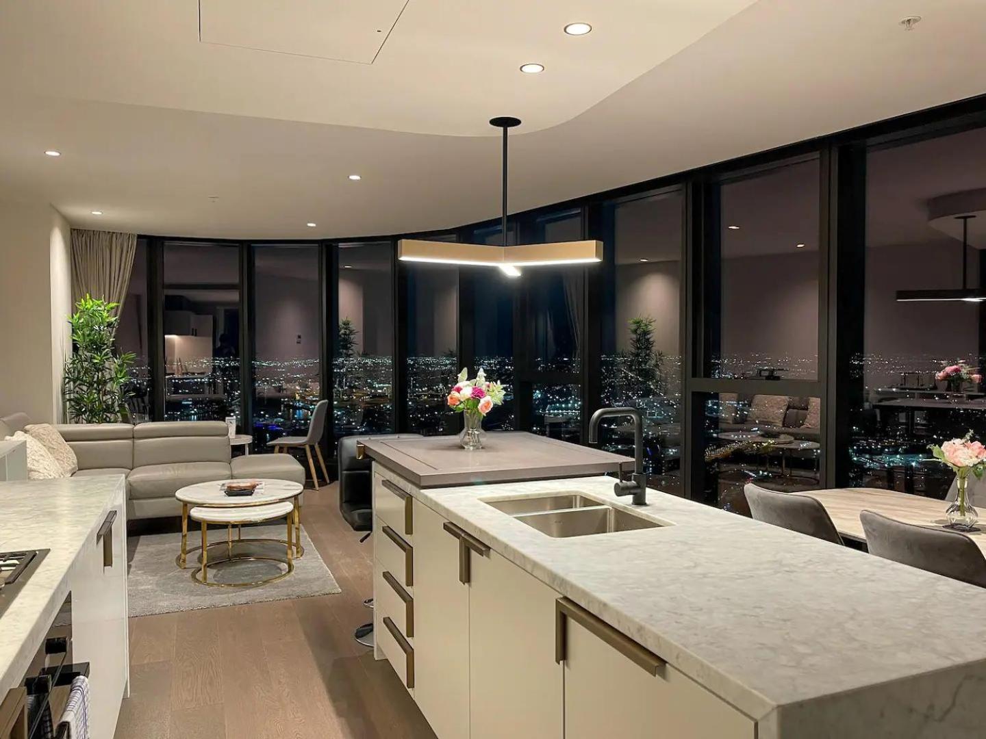 Apartment Lvl 76 Skyline Modern Luxury 3 Bedroom In Cbd Melbourne