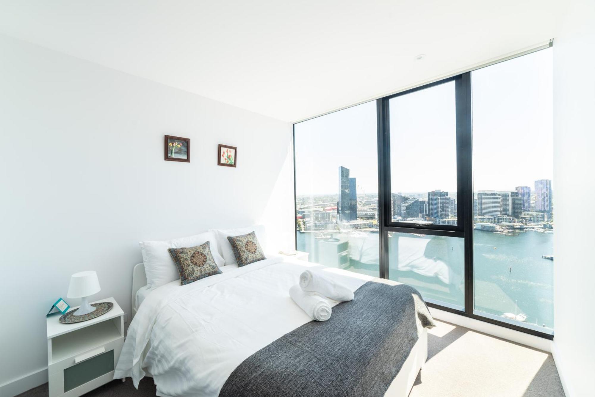 Pars - Collins Wharf Waterfront, Docklands Apartment Melbourne