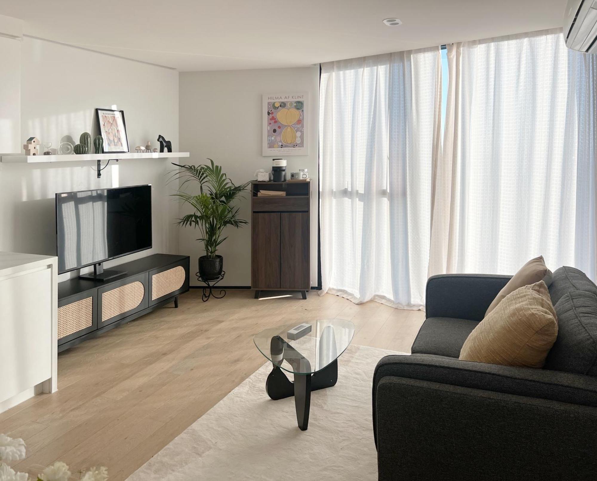 Sky View 1b1b In The Cbd Apartment *