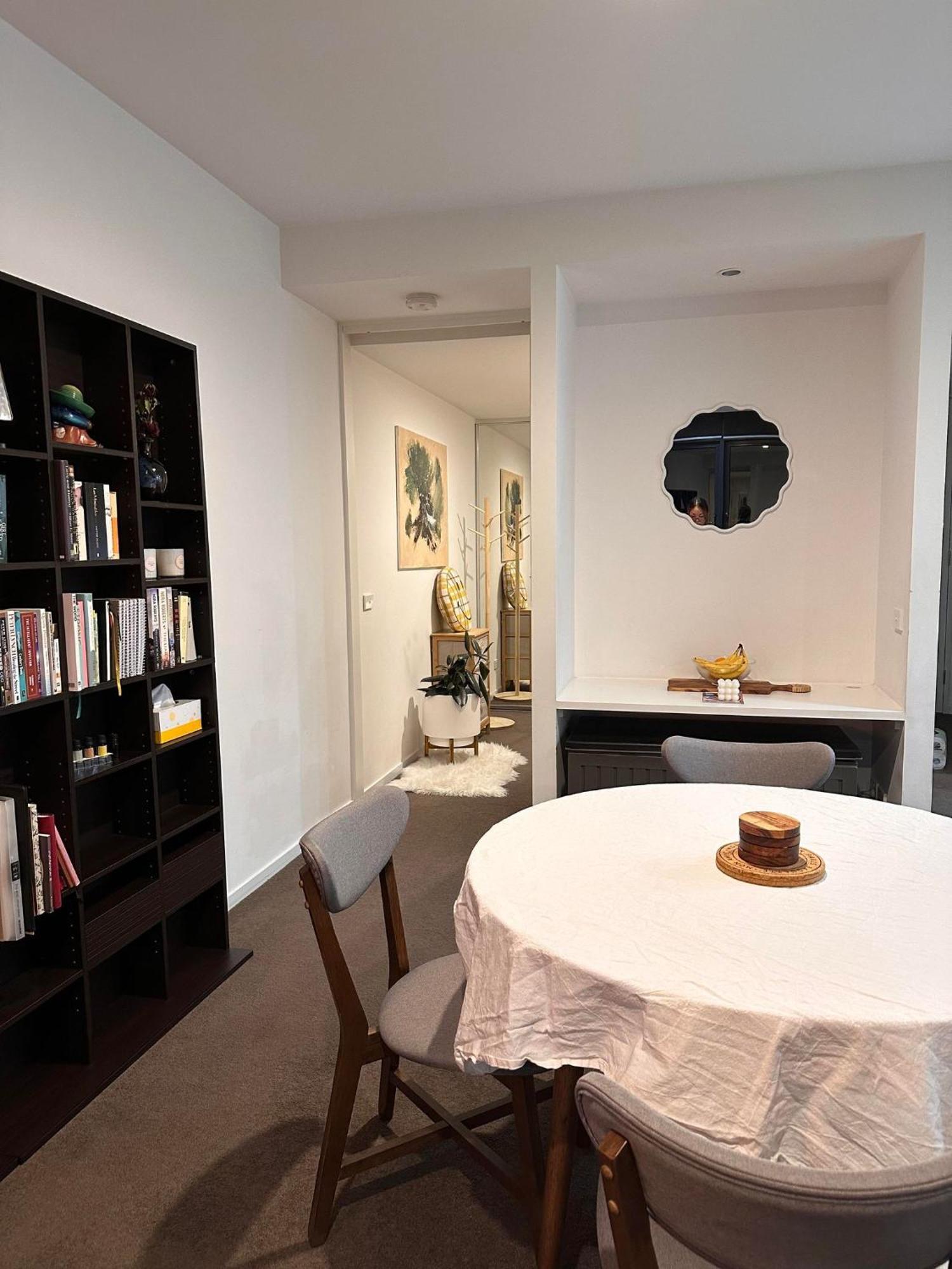 City-Edge Apartment With Free Parking Melbourne