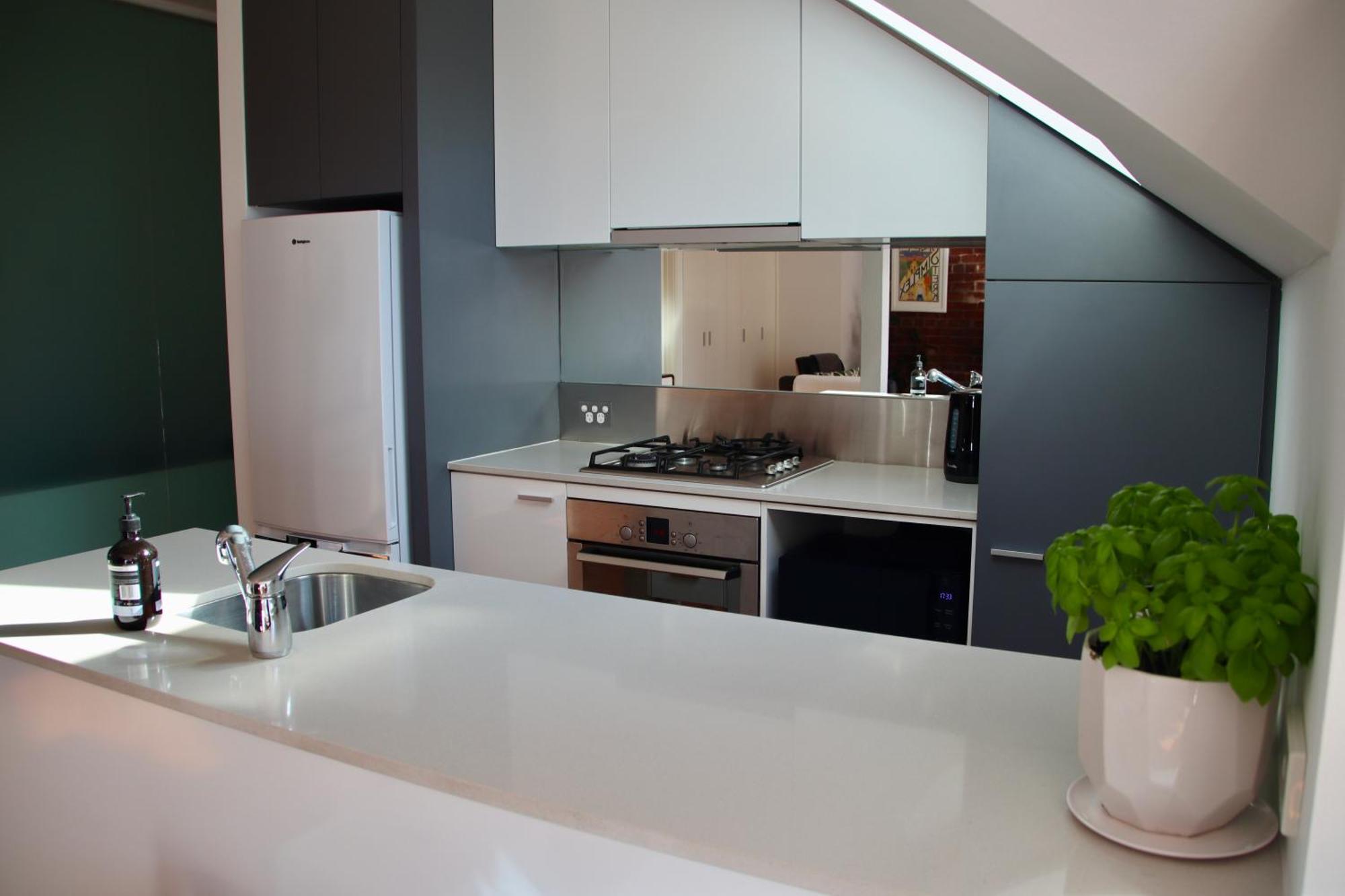 St Kilda - Have It All! Lake, Bay, City, Stadiums,museums,music,culture! Apartment