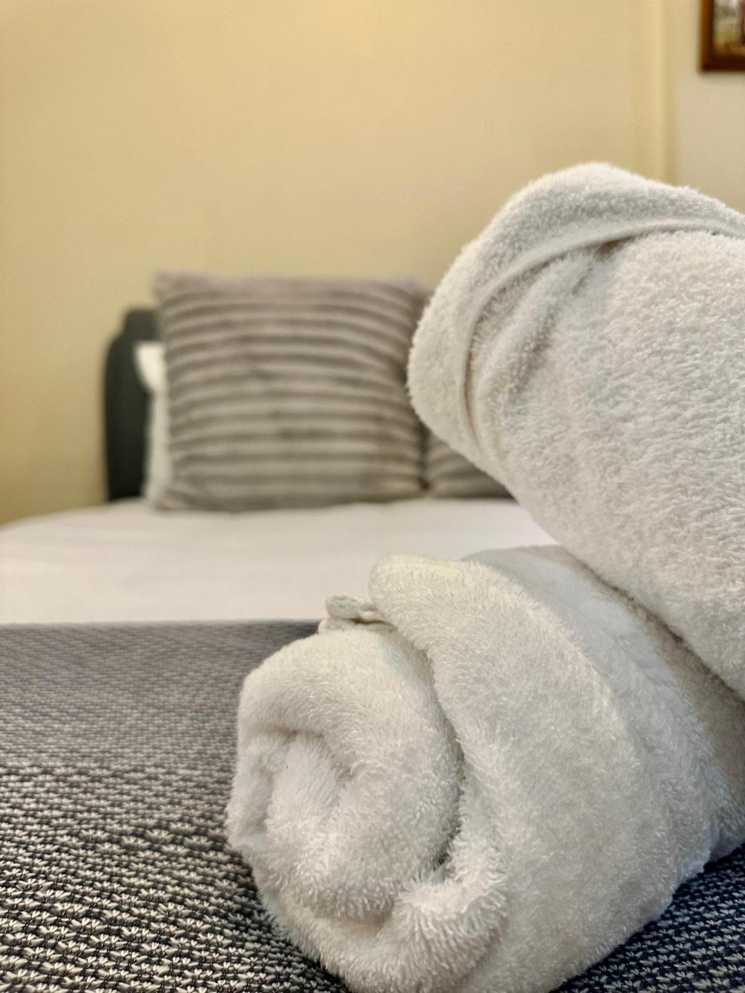 Apartment Spacious 2b2b With Car Park Near Chinatown And