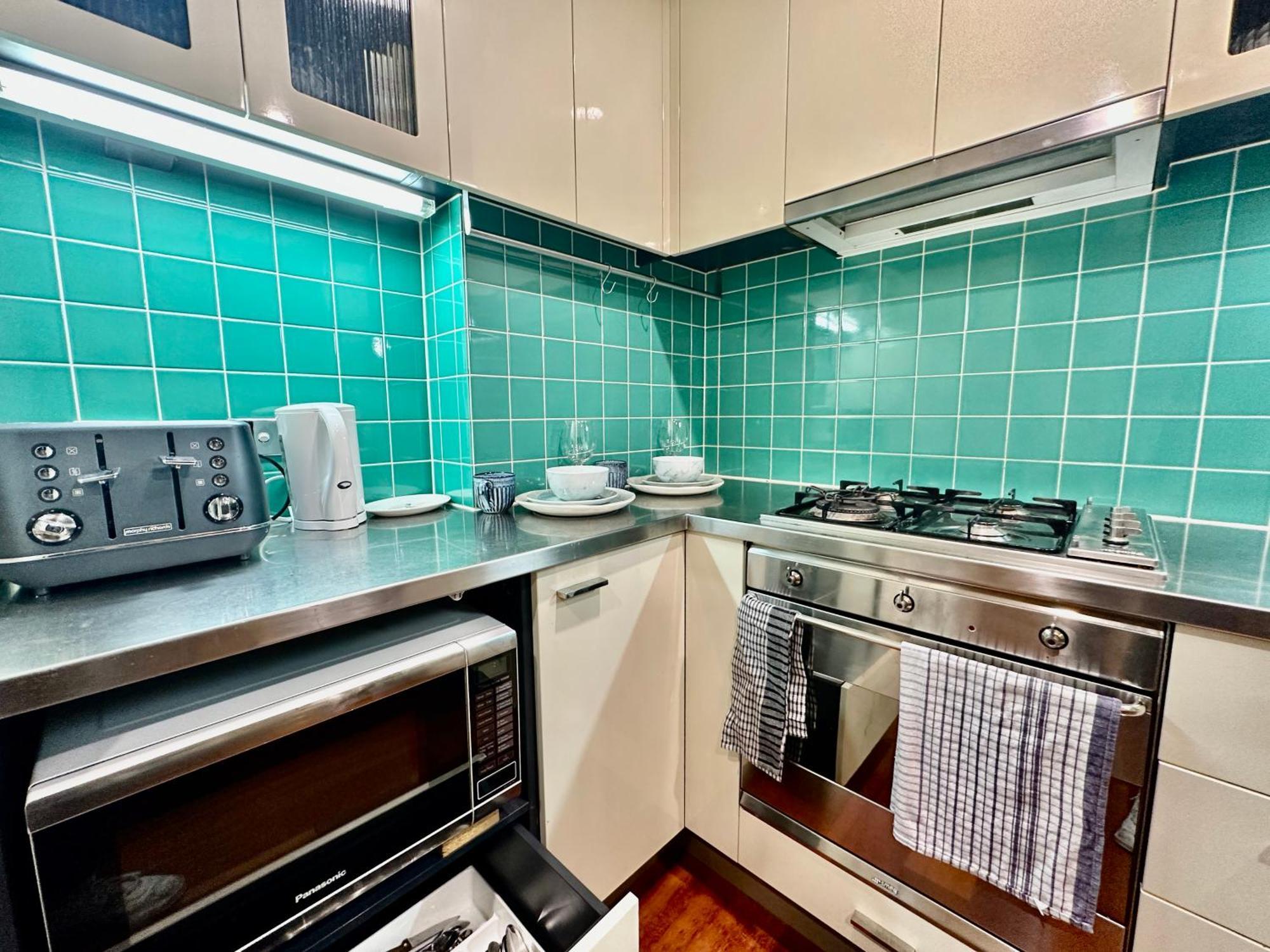 Apartment Spacious 2b2b With Car Park Near Chinatown And *