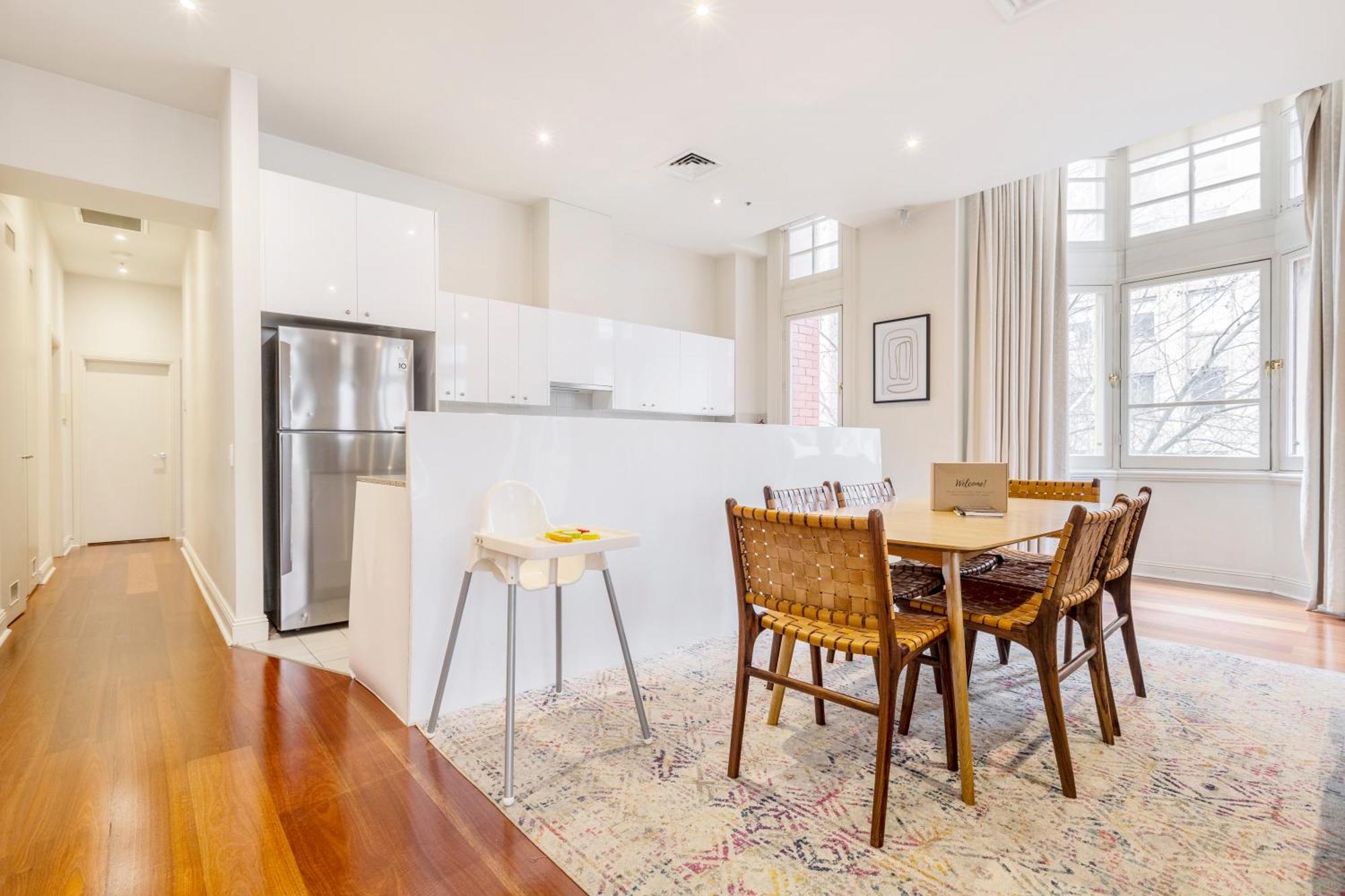 Fabulous Collins Street Luxury 2 Bedroom Apartment Melbourne