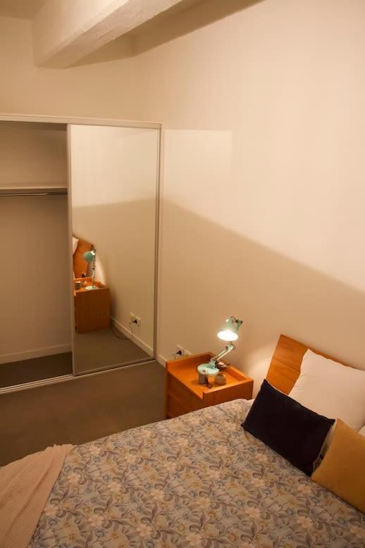 Stadium Boutique Cbd 1bed With Parking Melbourne
