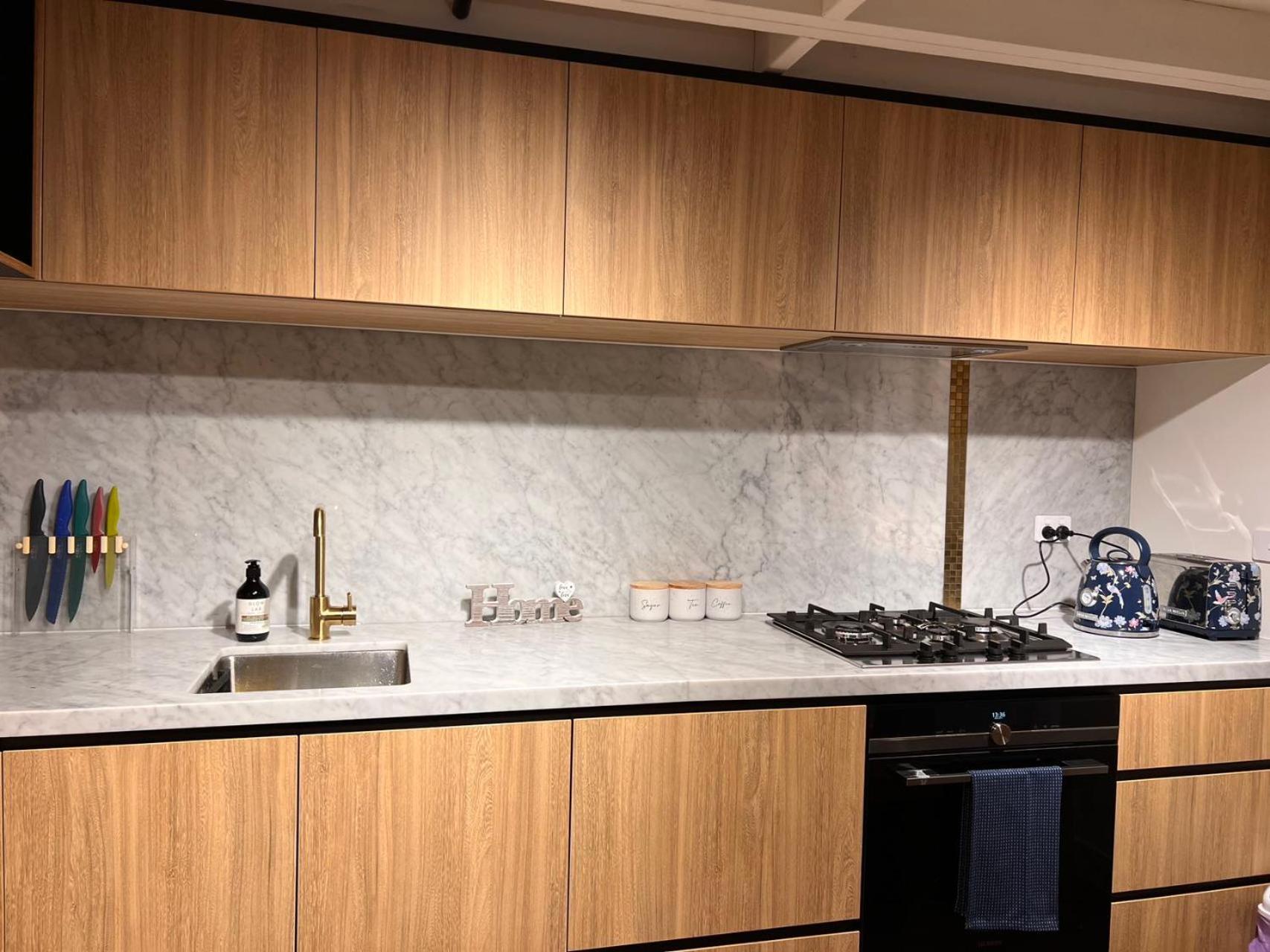 Luxury Docklands Loft 2b1b River View & Free Parking