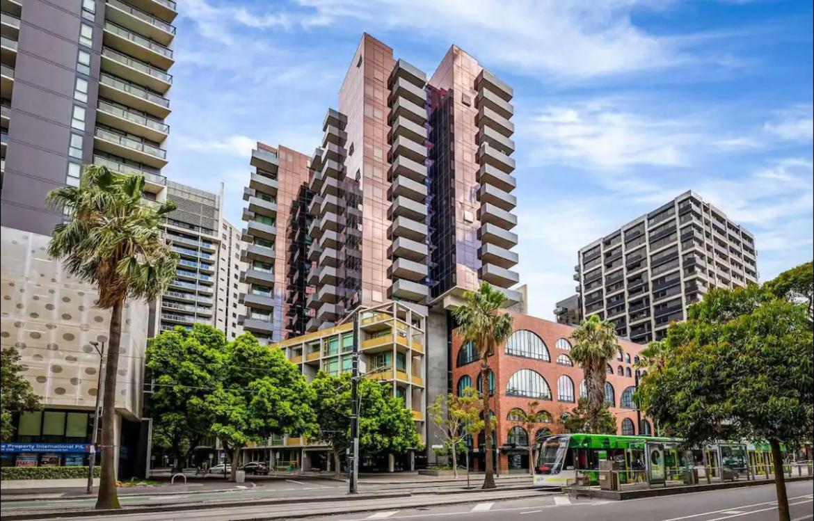 Luxury Docklands Loft 2b1b River View & Free Parking * Melbourne