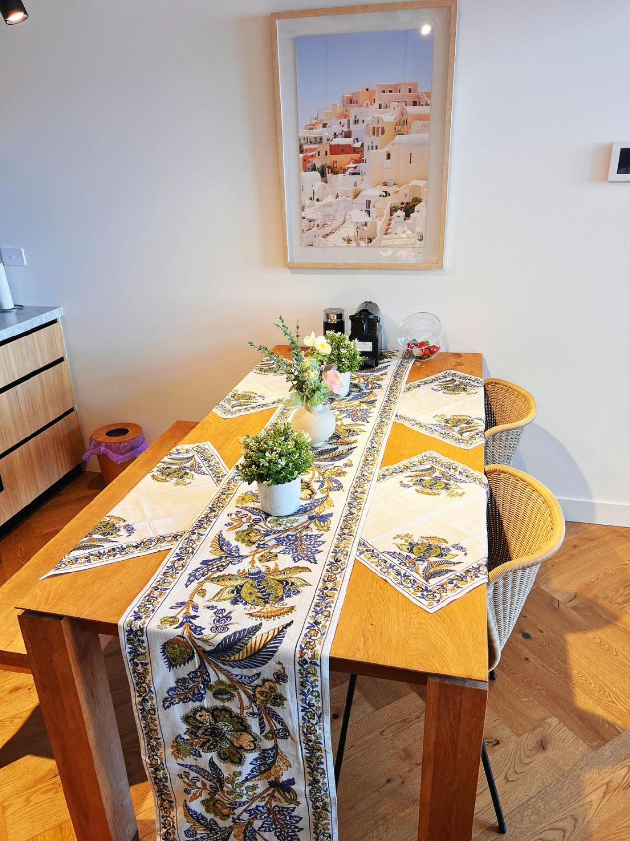 Luxury Docklands Loft 2b1b River View & Free Parking *