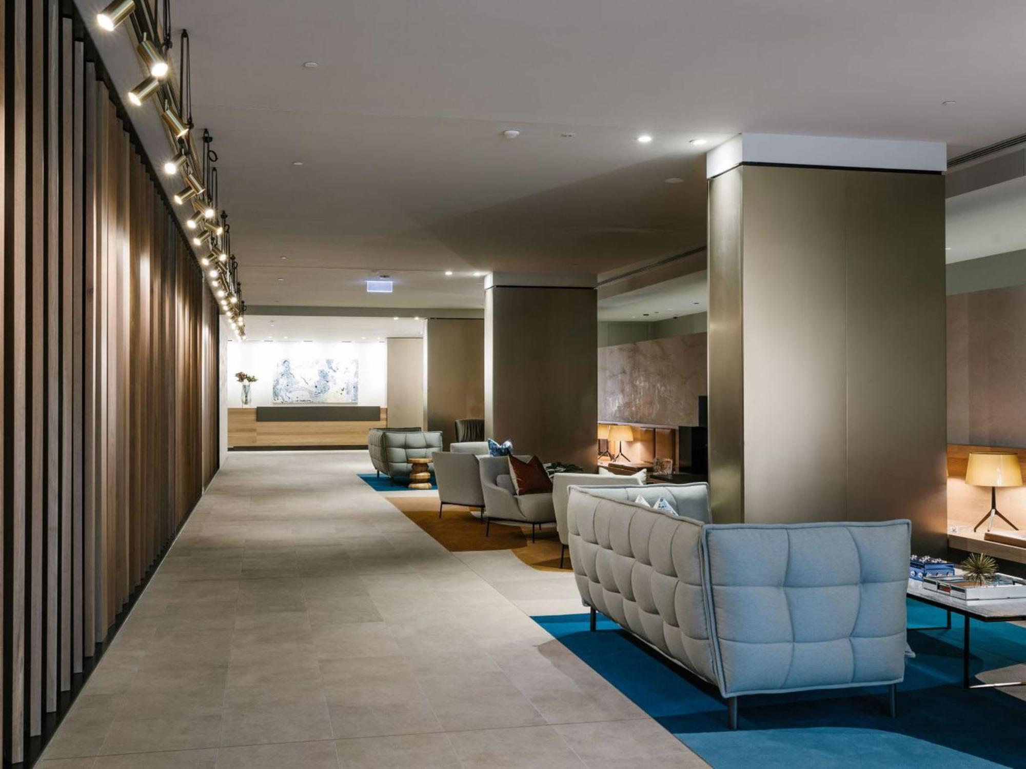 Brilliant Collins Wharf Waterfront Apartment