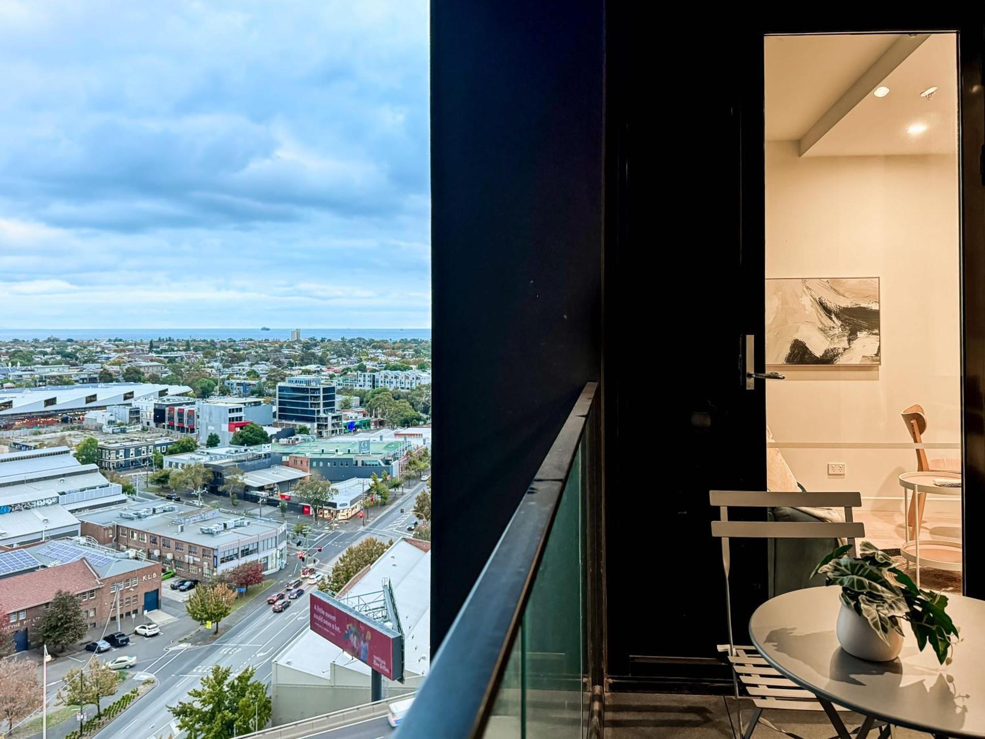 Apartment Elegant 2br Skyline Free Parking Melbourne