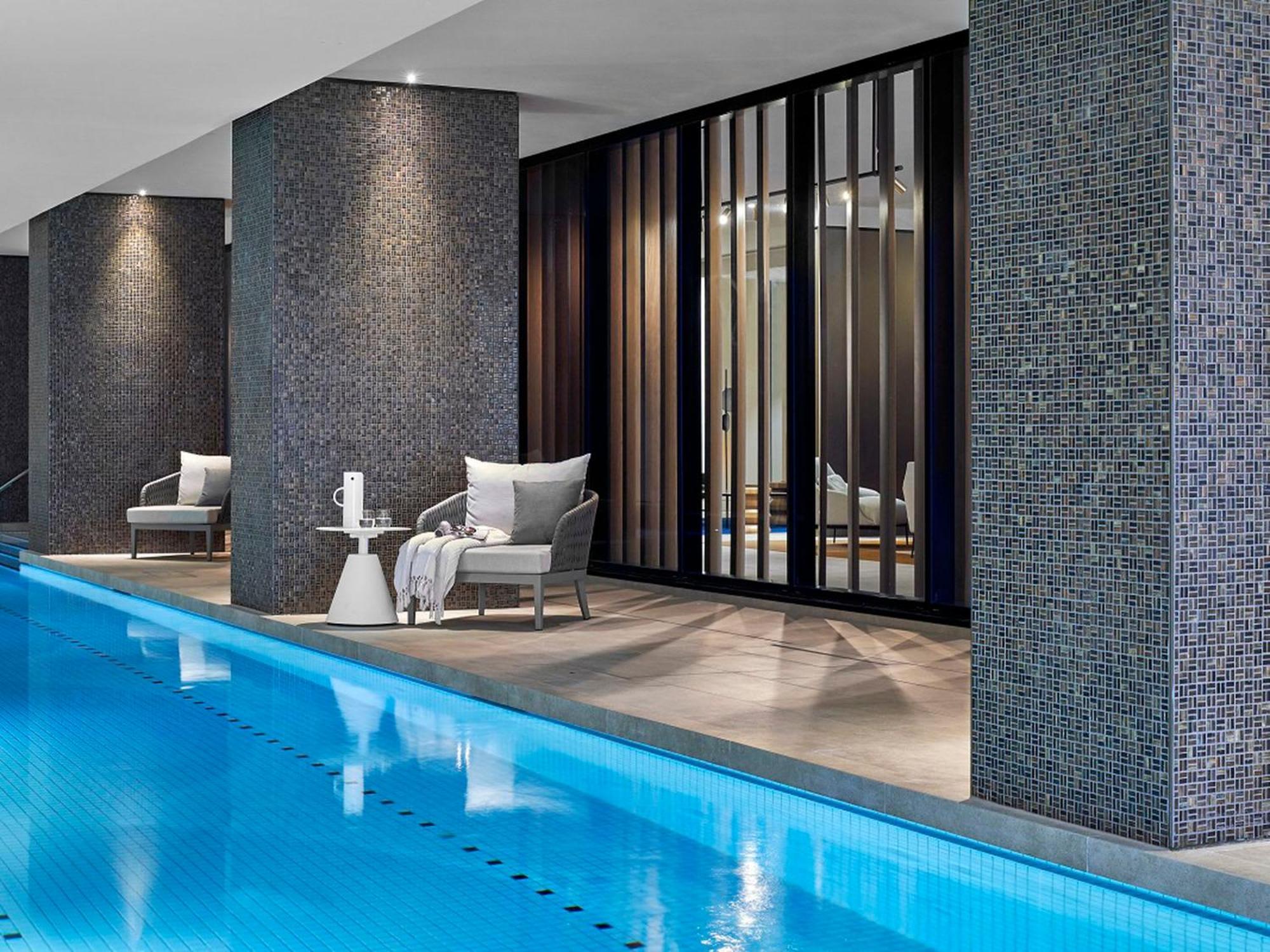 Brilliant Collins Wharf Waterfront Apartment *