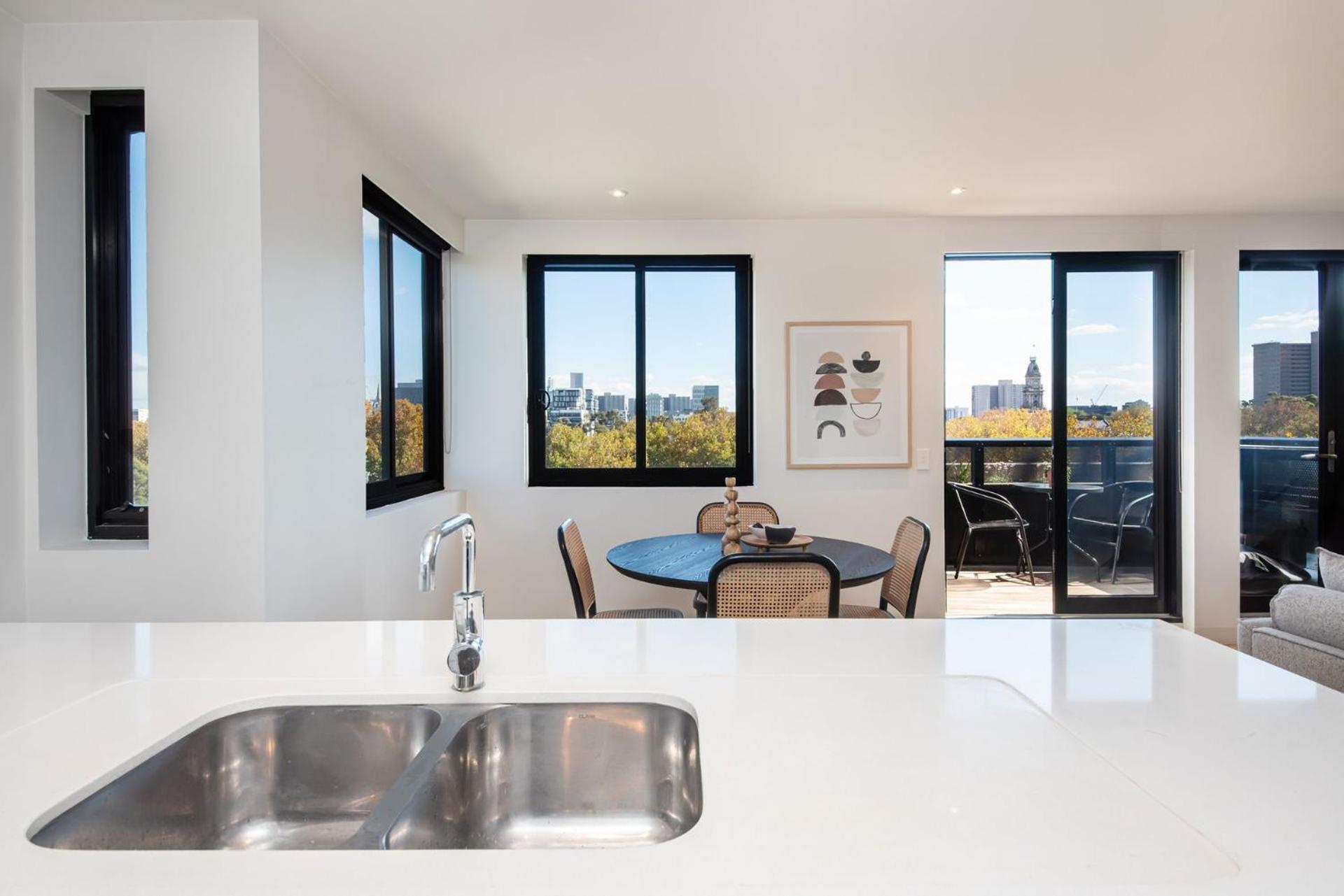 Mr Gipps By Mums * Melbourne