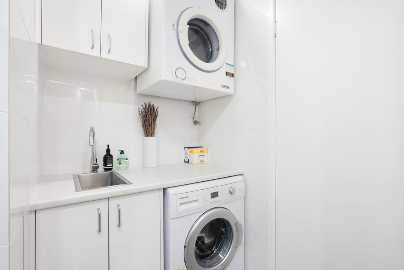 Apartment Chic Quiet With Free Parking Melbourne