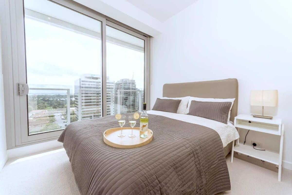Pride Fawkner Bay-view Apartment Melbourne