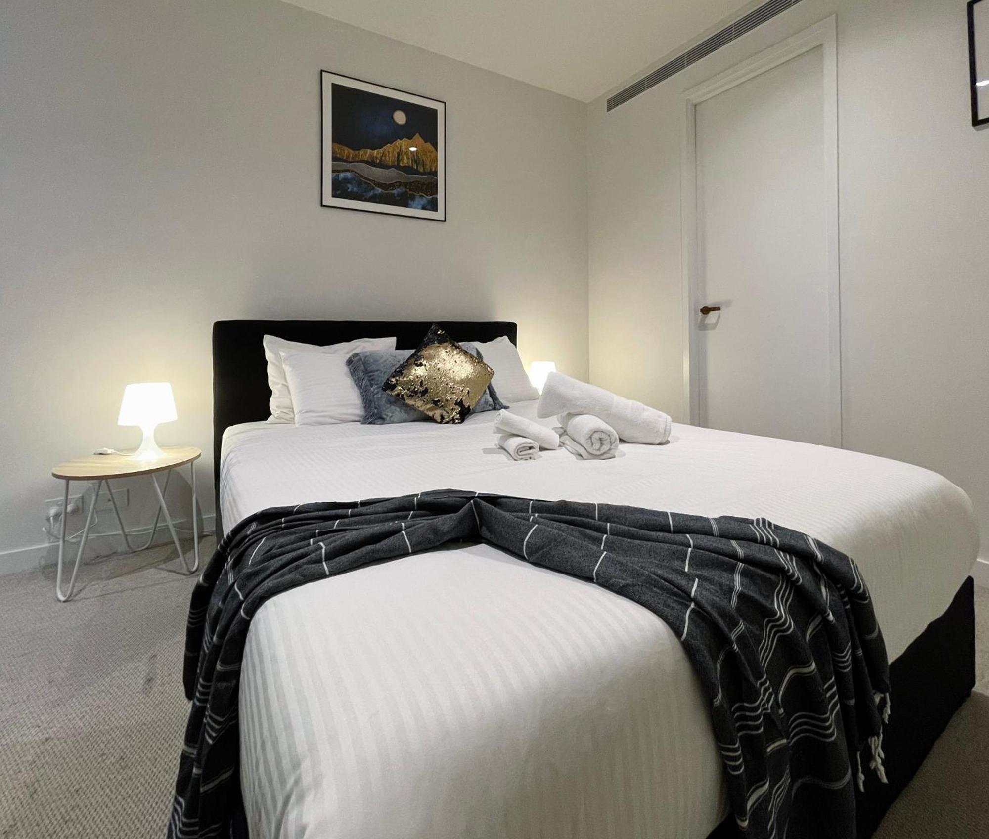 Collins House 2b By Goodlive *