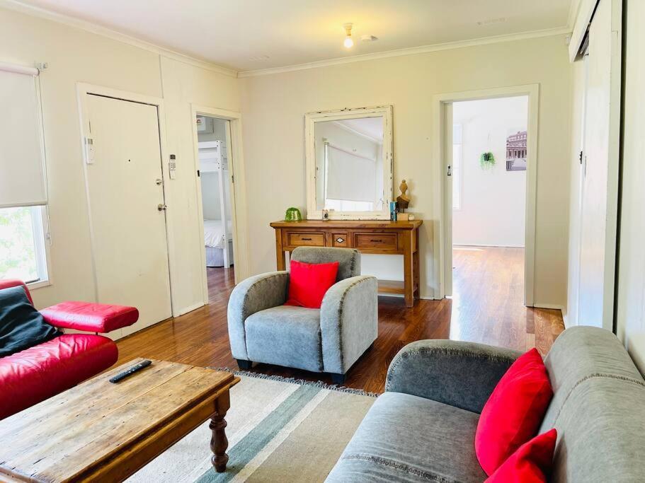 D122 Lovely London Holiday home