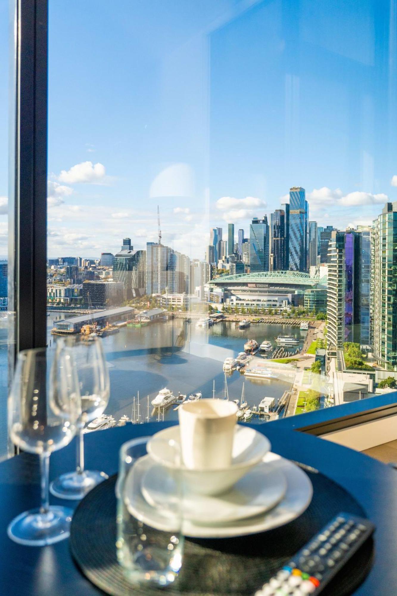 Apartment Brilliant Collins Wharf Waterfront Melbourne