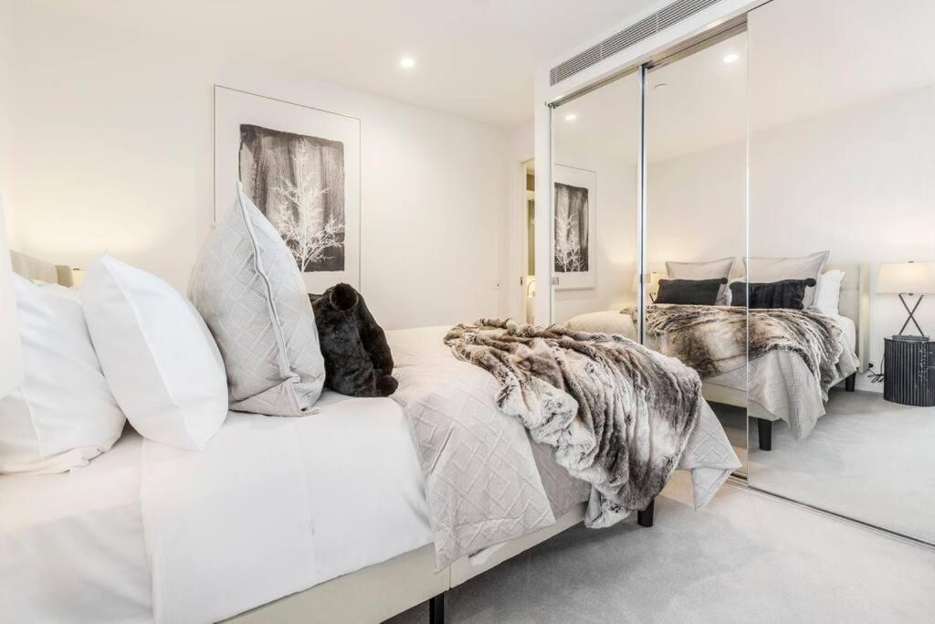 Australia 108 Skyhigh Luxury With Sweeping Views * Melbourne