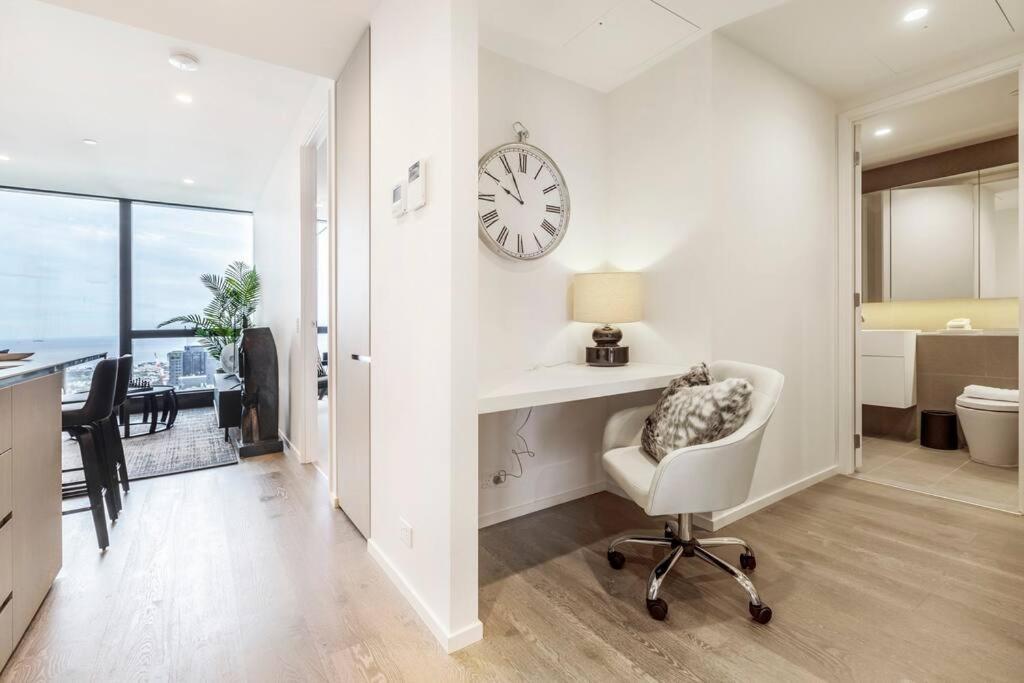 Apartment Australia 108 Skyhigh Luxury With Sweeping Views *