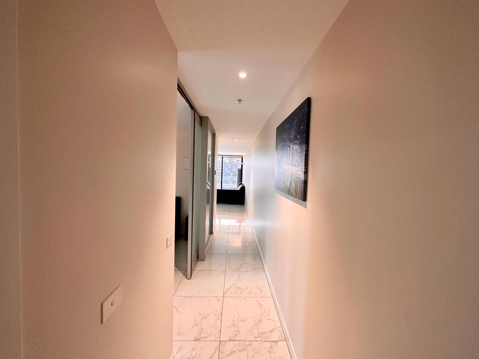 With Great Skyline Views, 1 Bed 1 Sofa-bed, 1 Bath