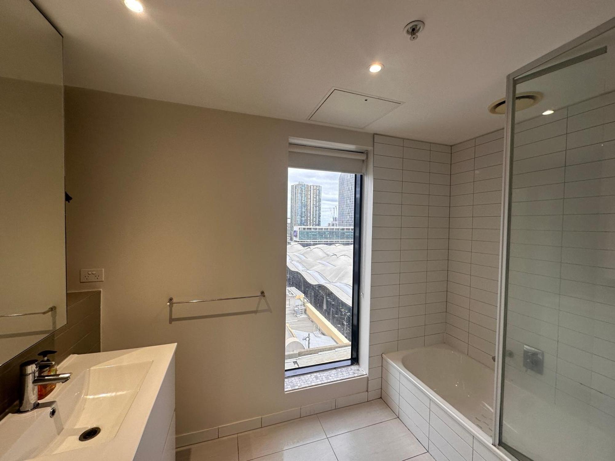 Apartment With Great Skyline Views, 1 Bed 1 Sofa-bed, 1 Bath