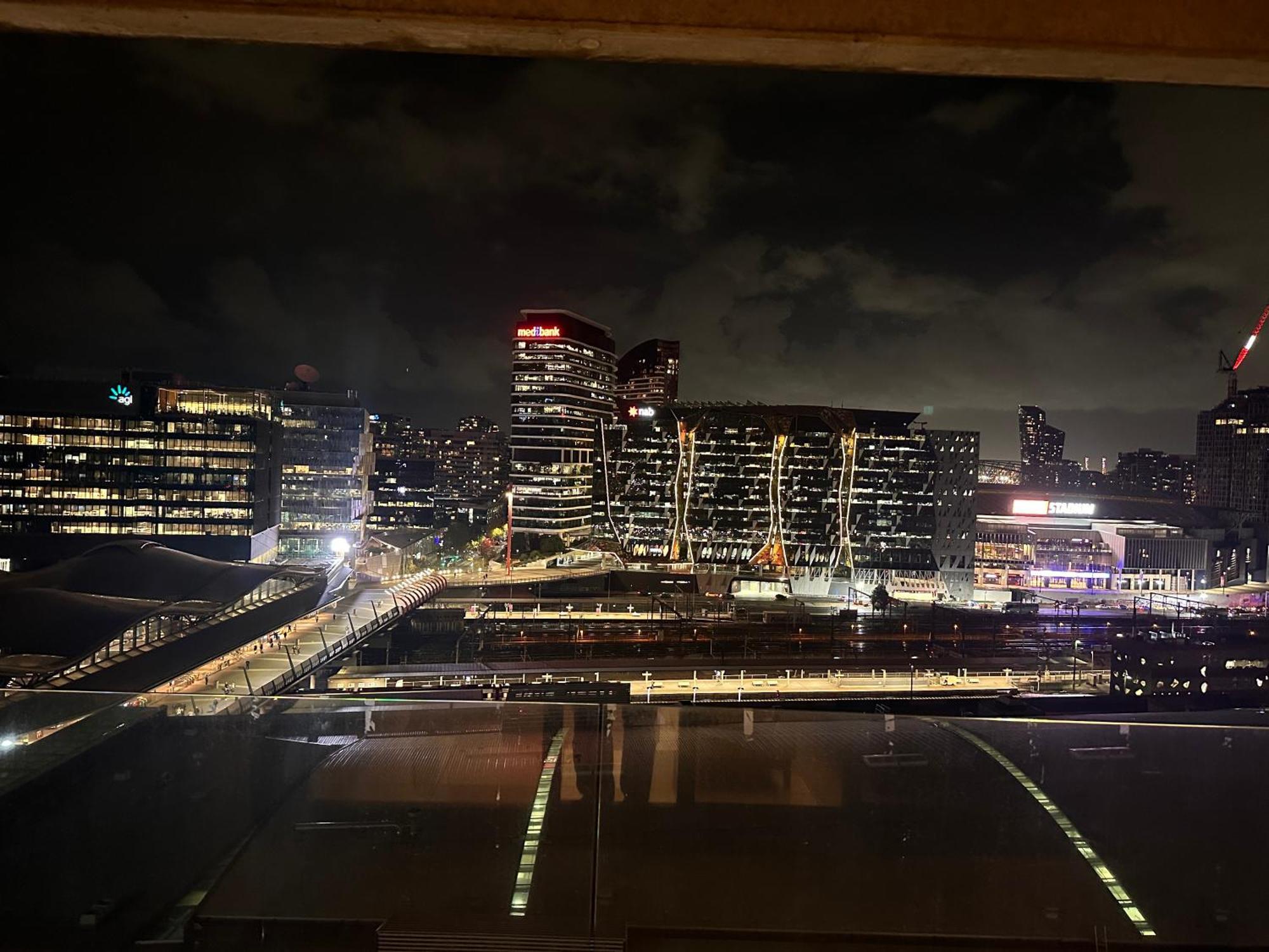 With Great Skyline Views, 1 Bed 1 Sofa-bed, 1 Bath