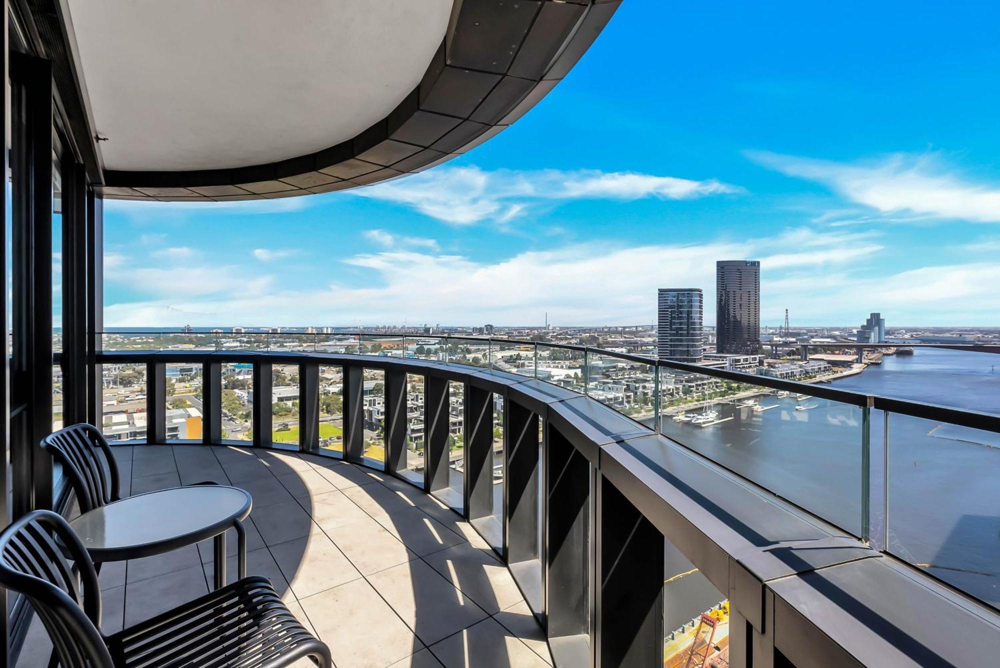 Lifestyle - Views On Collins * Melbourne