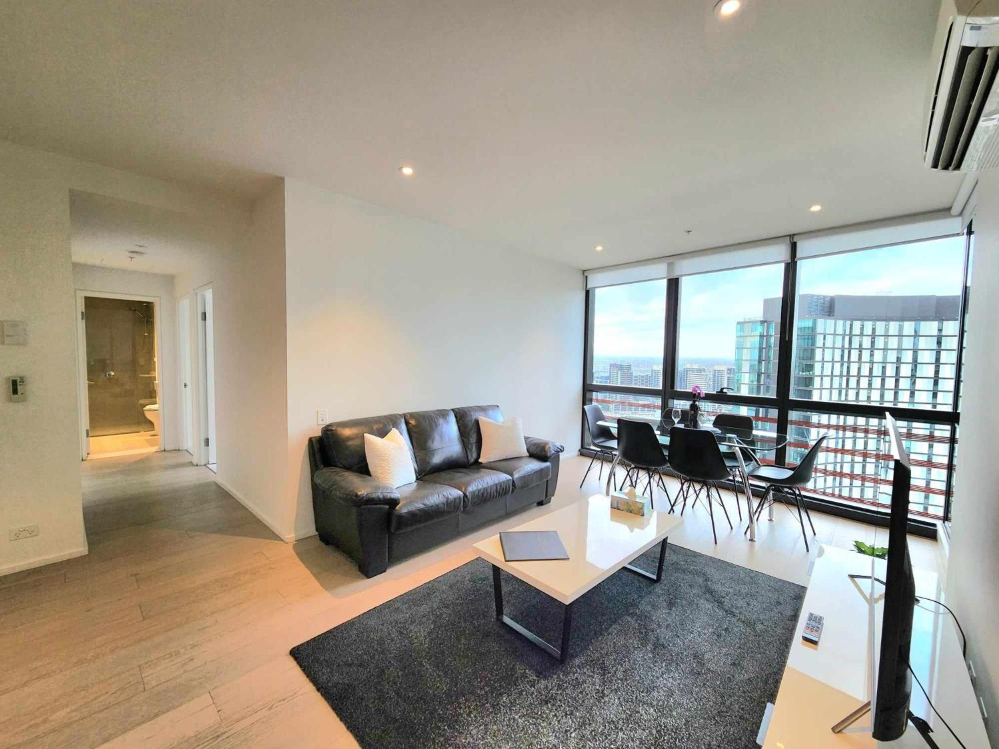 Apartment Lifestyle - Views On Collins Melbourne