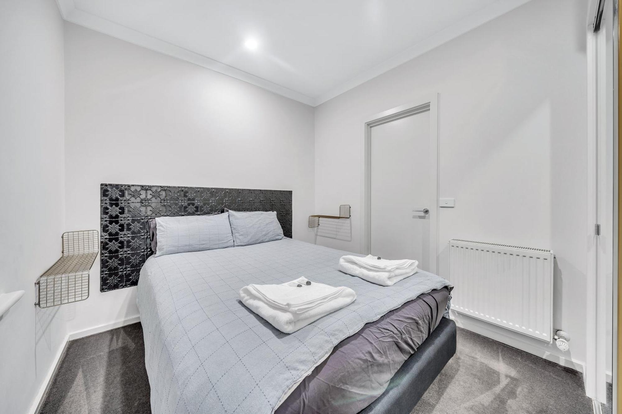 Grosvenor 3121 Richmond Apartment