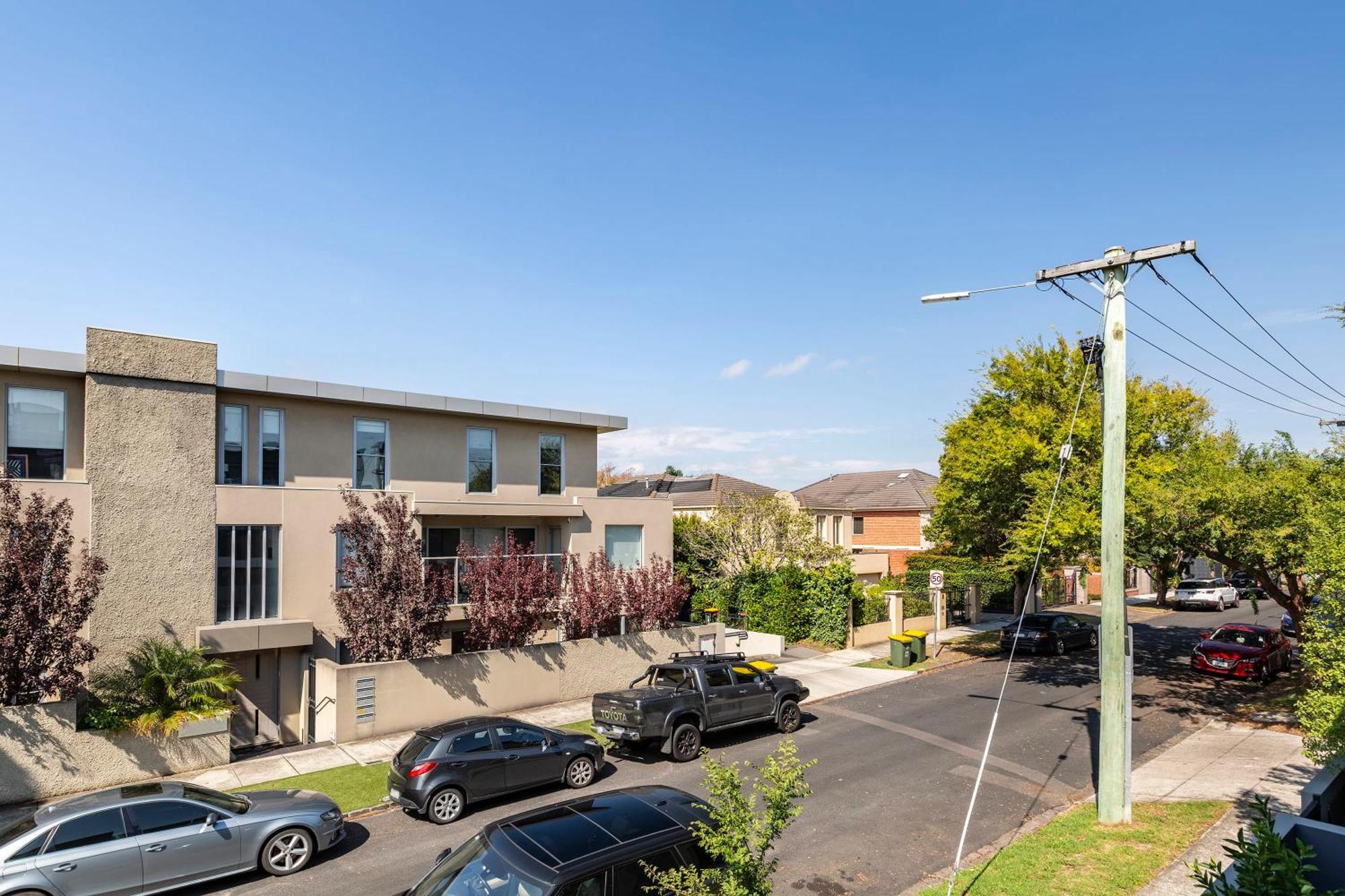 Vaquay Odyssey In Caulfield North *