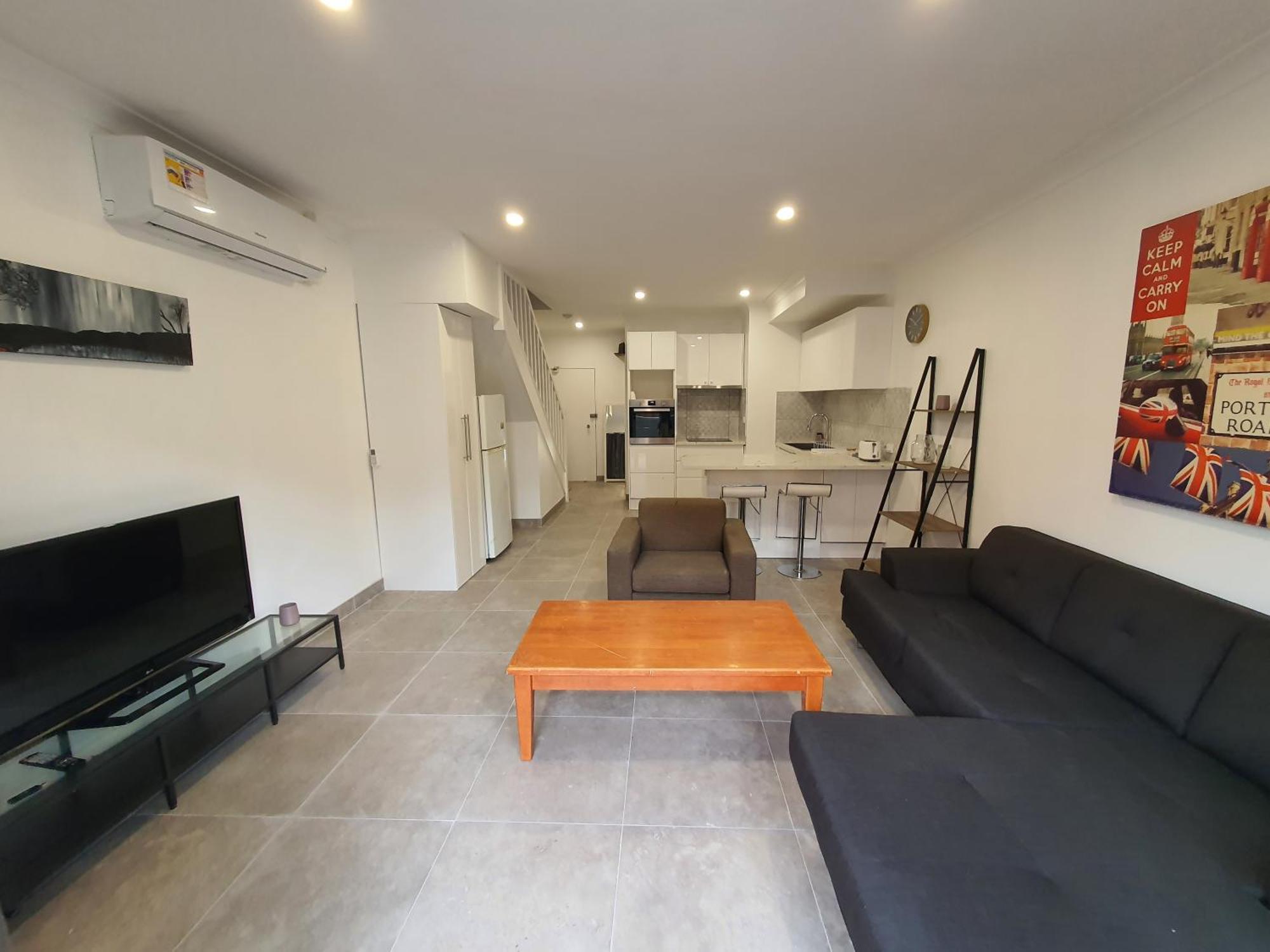 Luxury Townhouse Unit St Kilda Apartment *