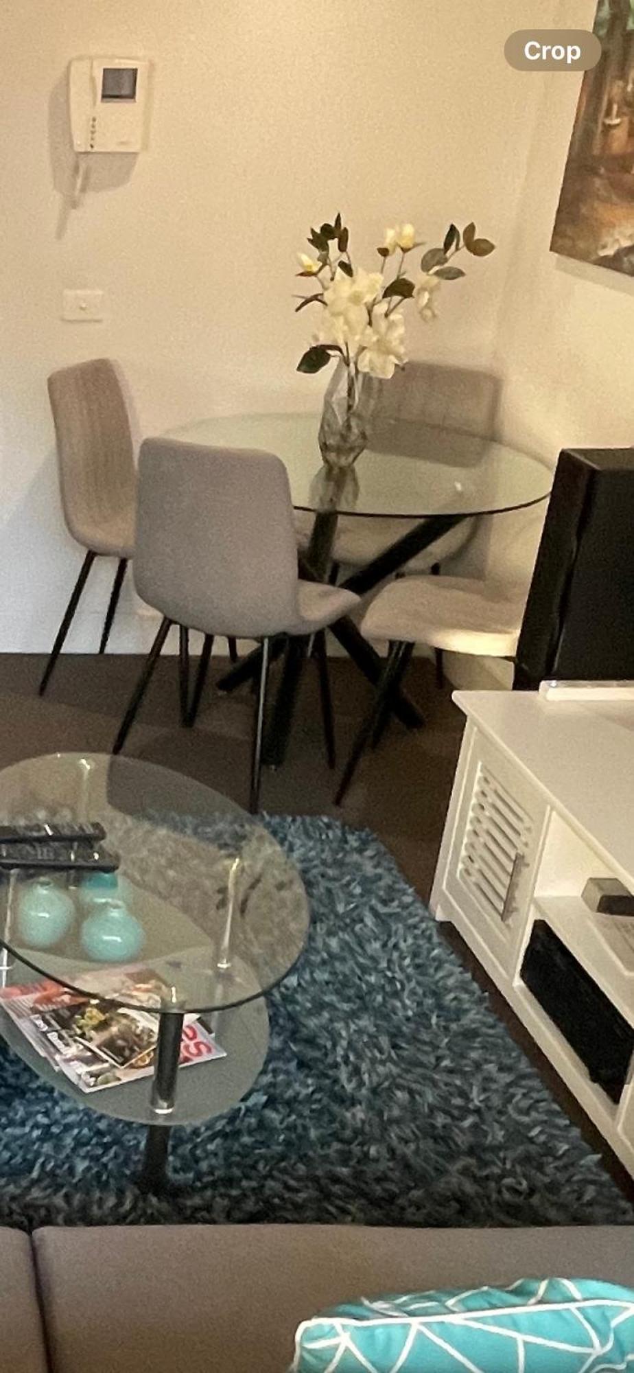 Apartment Modern Luxurious With Private Parking On Premises And Fast Internet
